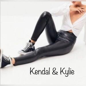 Kendall + Kylie Women's Pebbled Faux Leather Leggings Black size Large NWOT